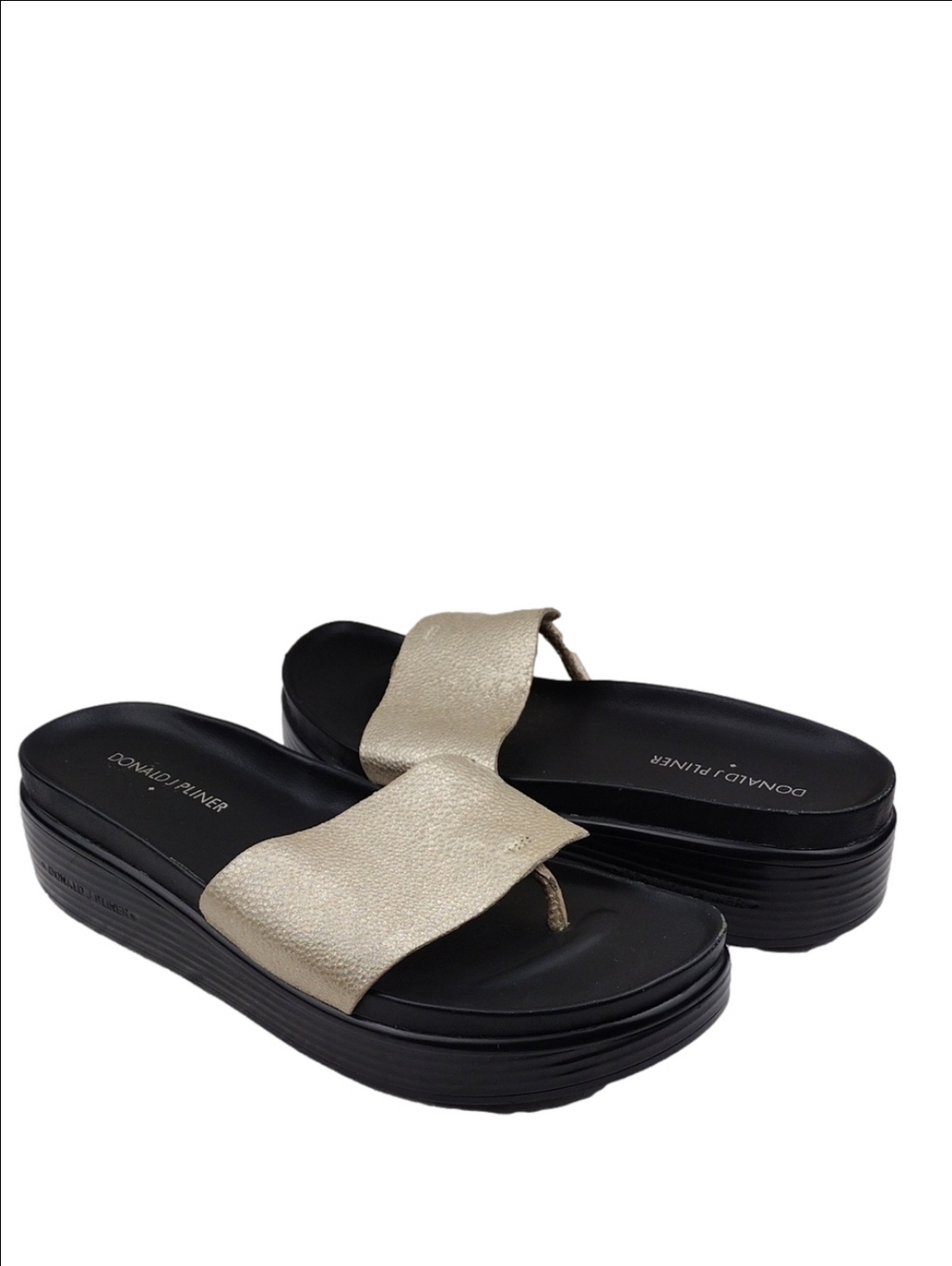 Donald J. Pliner Fifi Black Metallic Gold Wide Strap Thong Platform Sandal Shoe